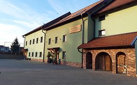 Čičina Tvrdonice penzion, restaurace, vinný sklep